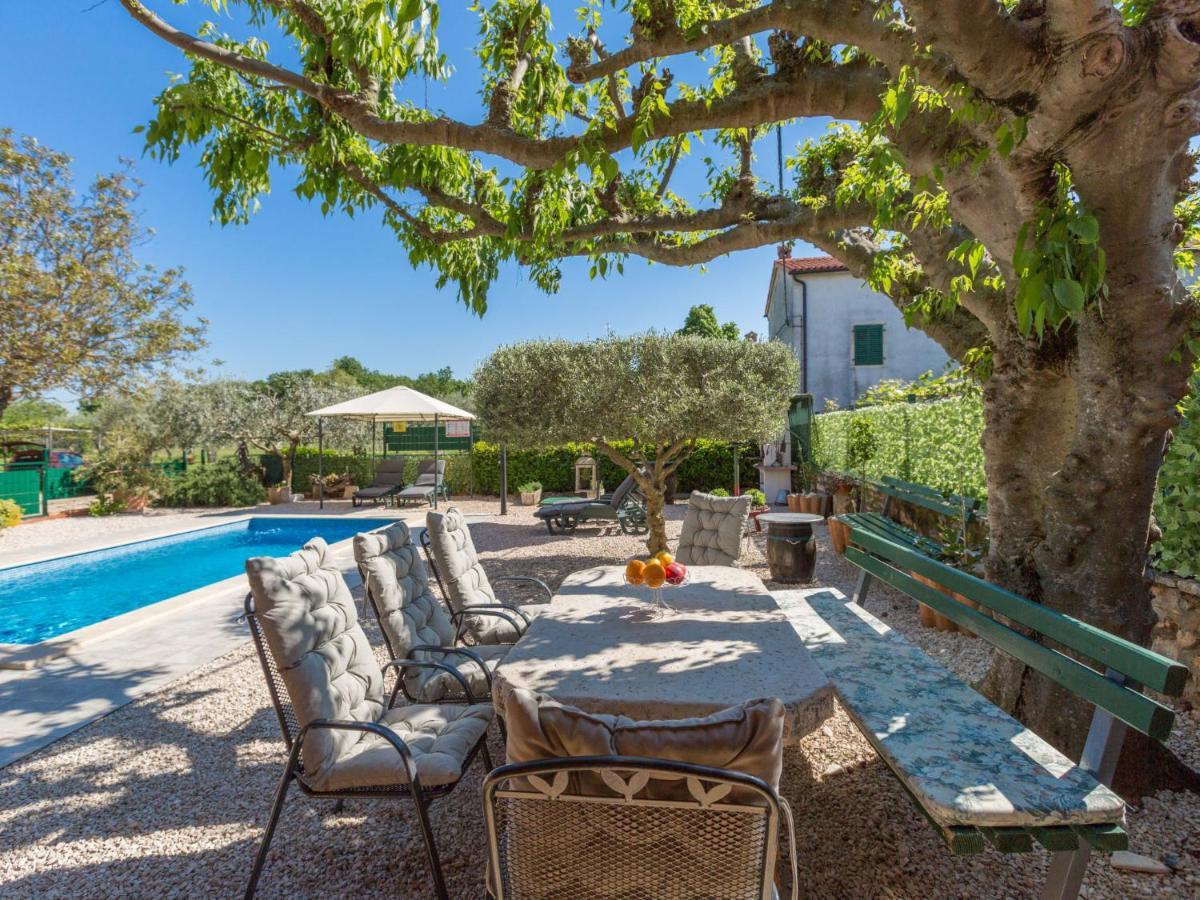 Holiday Home Villa Lucky By Interhome Brtonigla Buitenkant foto