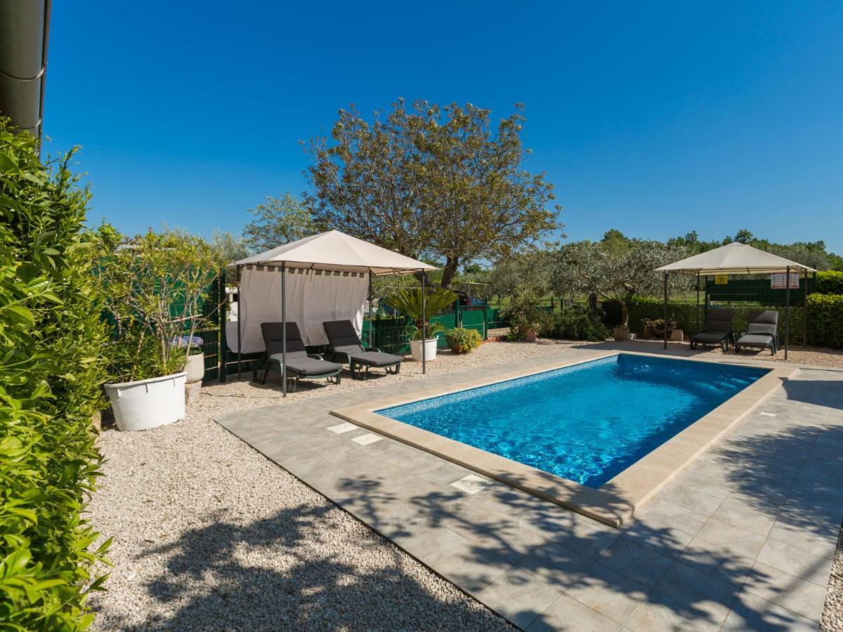 Holiday Home Villa Lucky By Interhome Brtonigla Buitenkant foto
